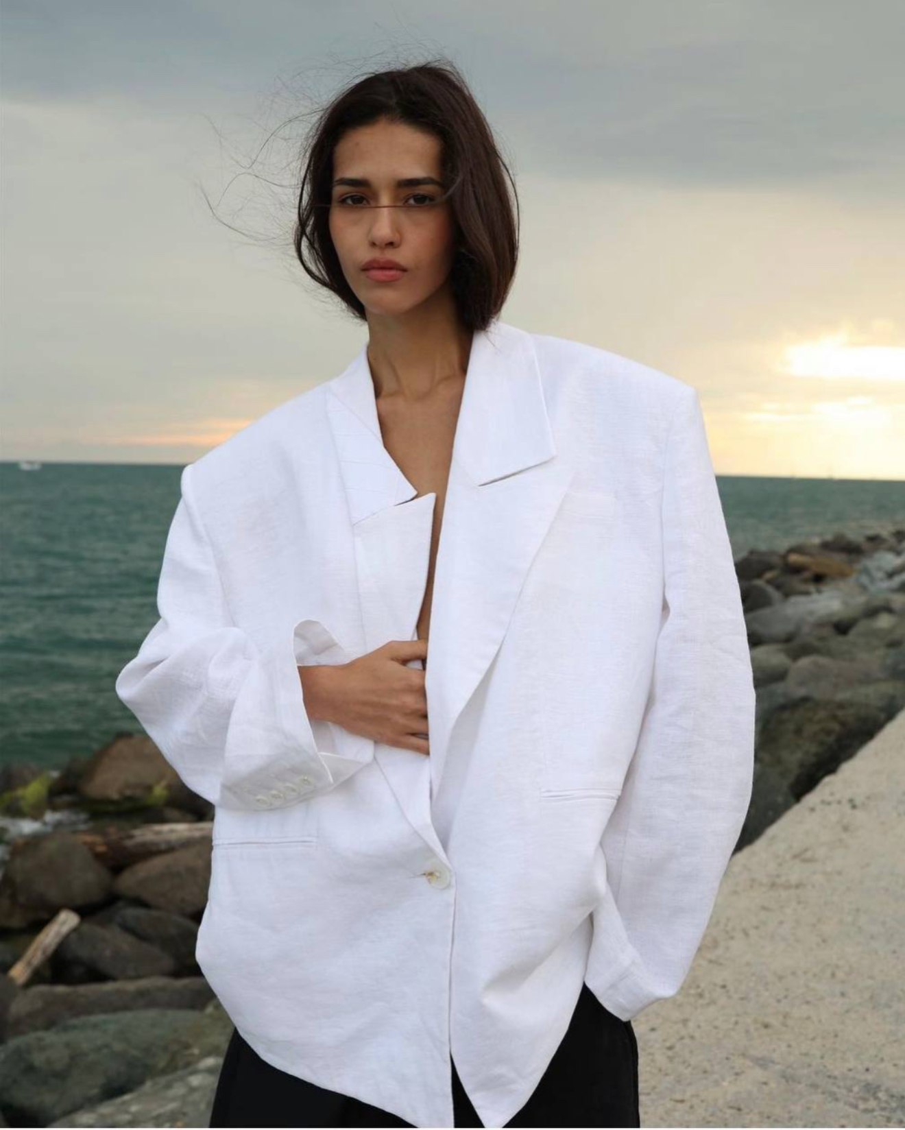 BLAN-DE-BLAN Linen Blazer