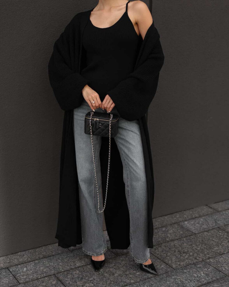 ONYX NIGHT Knit Cape